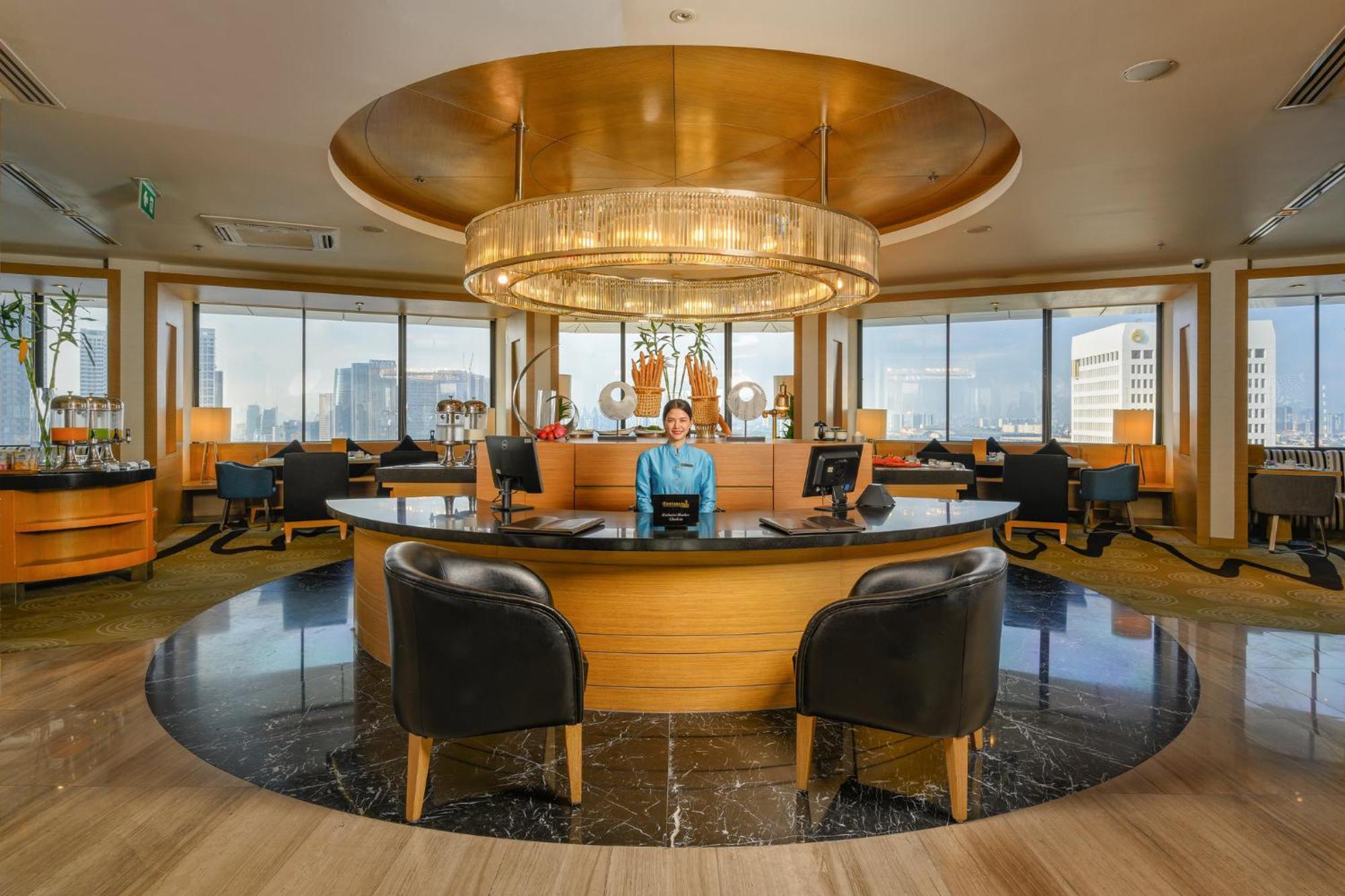 Centara Grand At Plaza Ladprao 5* 曼谷