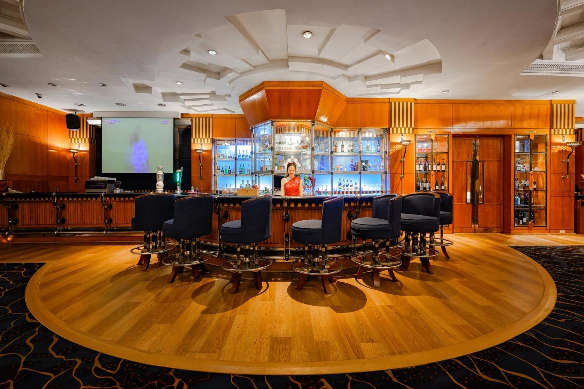 Centara Grand At Plaza Ladprao 曼谷