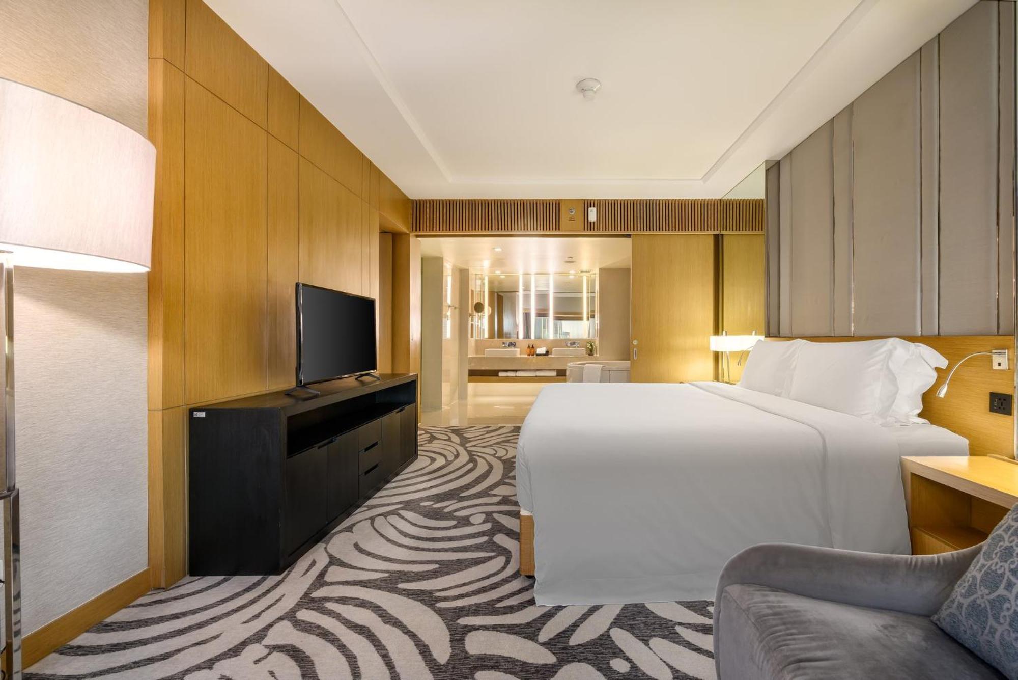 酒店 Centara Grand At Plaza Ladprao 5*